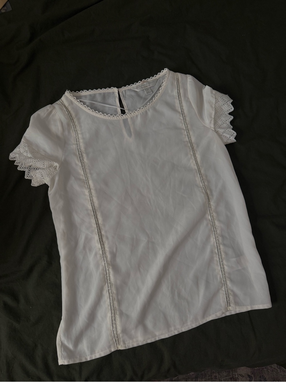 Lauren Conrad White Lace Trim Short Sleeve Blouse